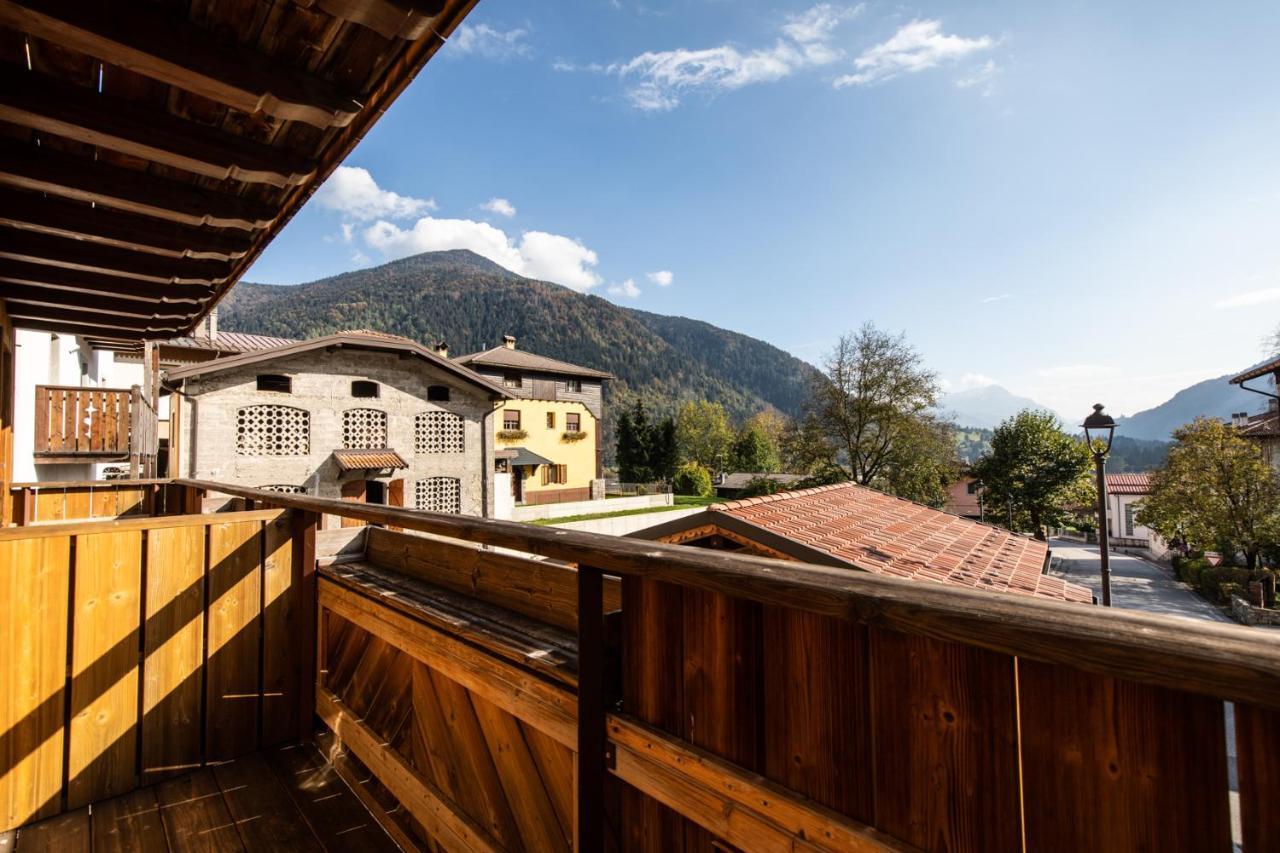 Albergo Diffuso Sutrio Zoncolan エクステリア 写真