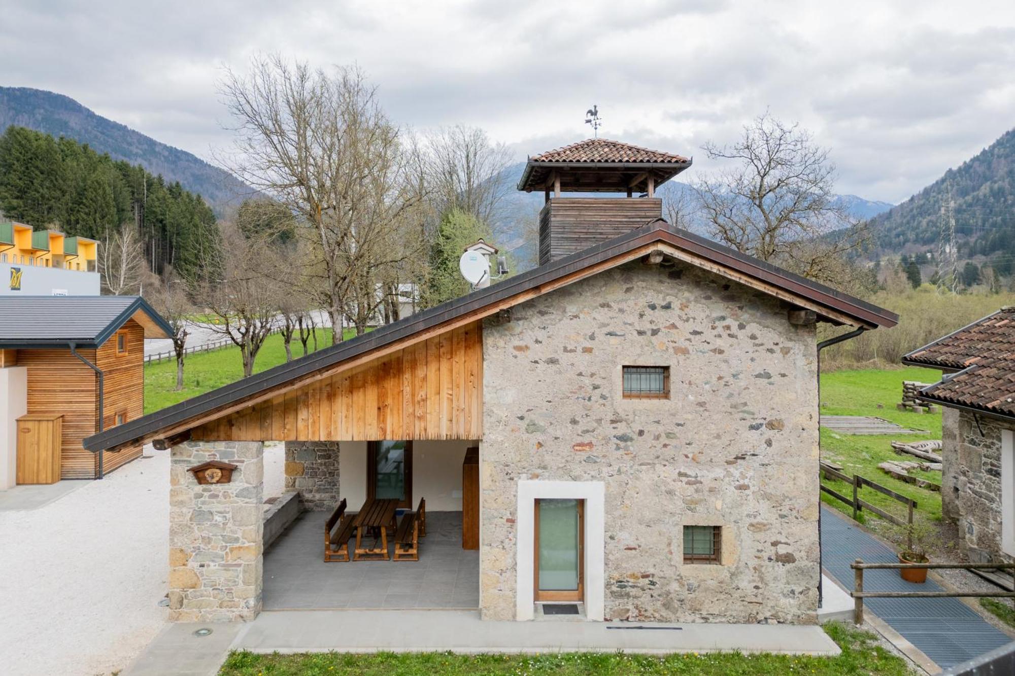 Albergo Diffuso Sutrio Zoncolan エクステリア 写真